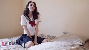 American Amateur Teen Swallows Cum Like A Pro