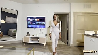 I Fulfilled My Roommate'S Desires And Made Her Squirt In This Pov Video