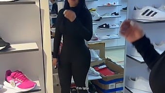 Teen Girl Hooks Up With A Stranger And Leaves With Him